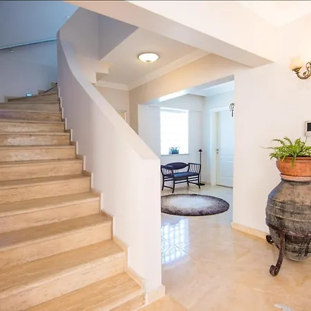 Antik Daily Weekly Apartmán *